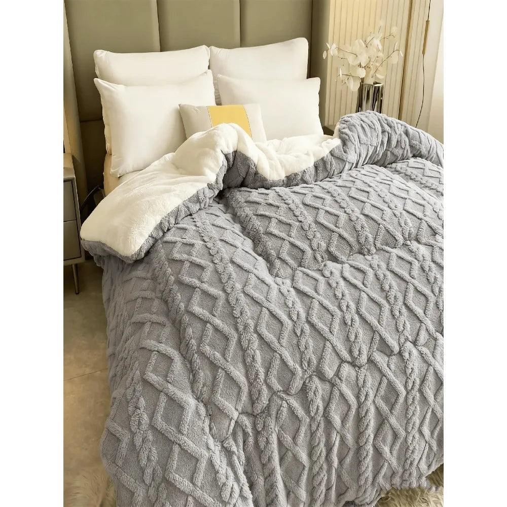 Luxurious Taffeta Plush Blanket All Seasons Soft Cozy Gift